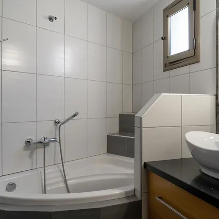 דירה Nefele Maisonette Near Centre *